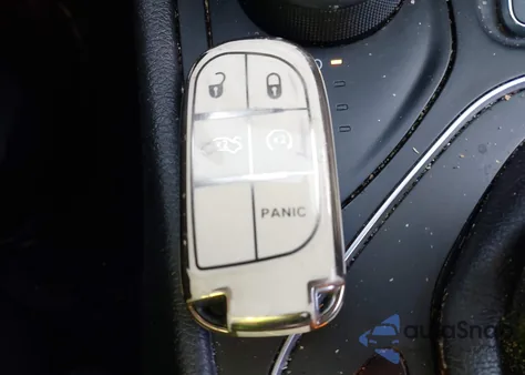 2019 Jeep Cherokee Latitude Plus 4X4 z USA, uszkodzony, nr VIN 1C4PJMLB0KD174873